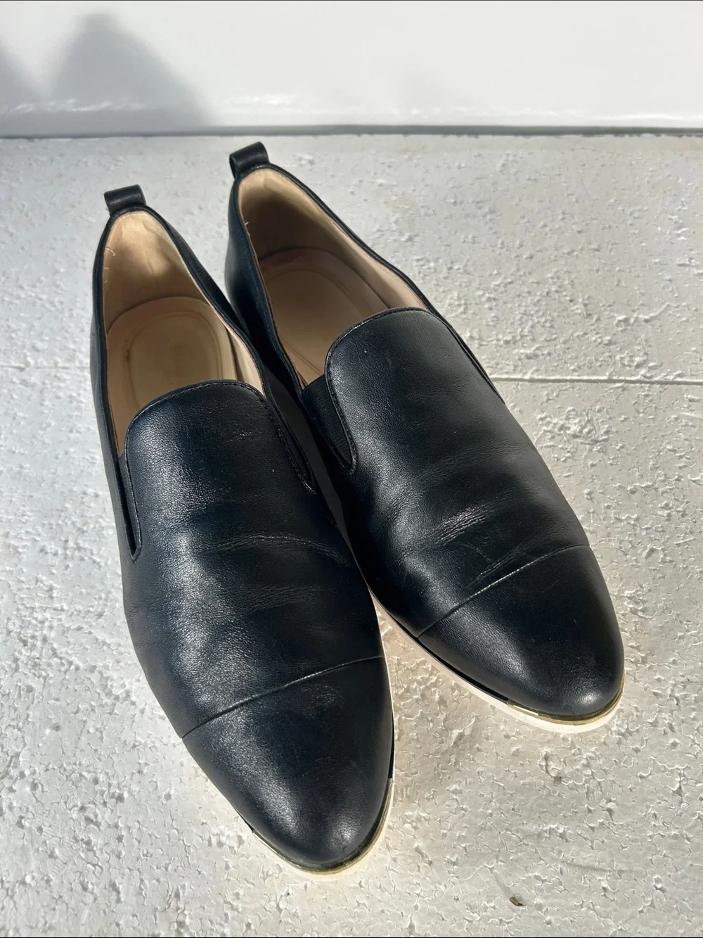 Cole Haan SZ 9 Black Leather Slip On Preppy Old $ Minimalist Comfort Timeless